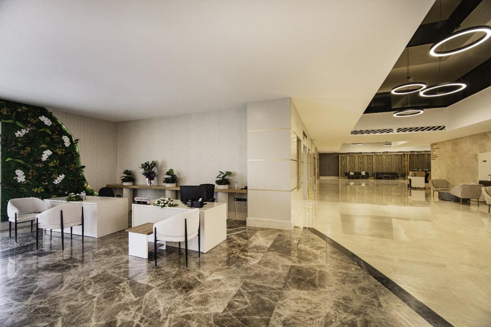 Side Moon Palace Bagian luar foto