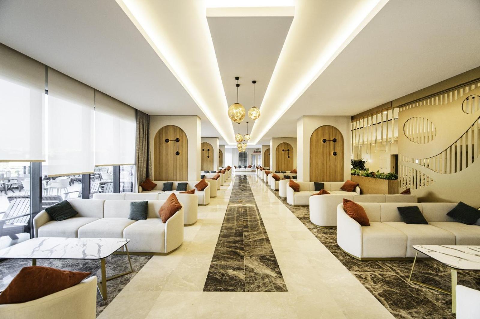 Side Moon Palace Bagian luar foto